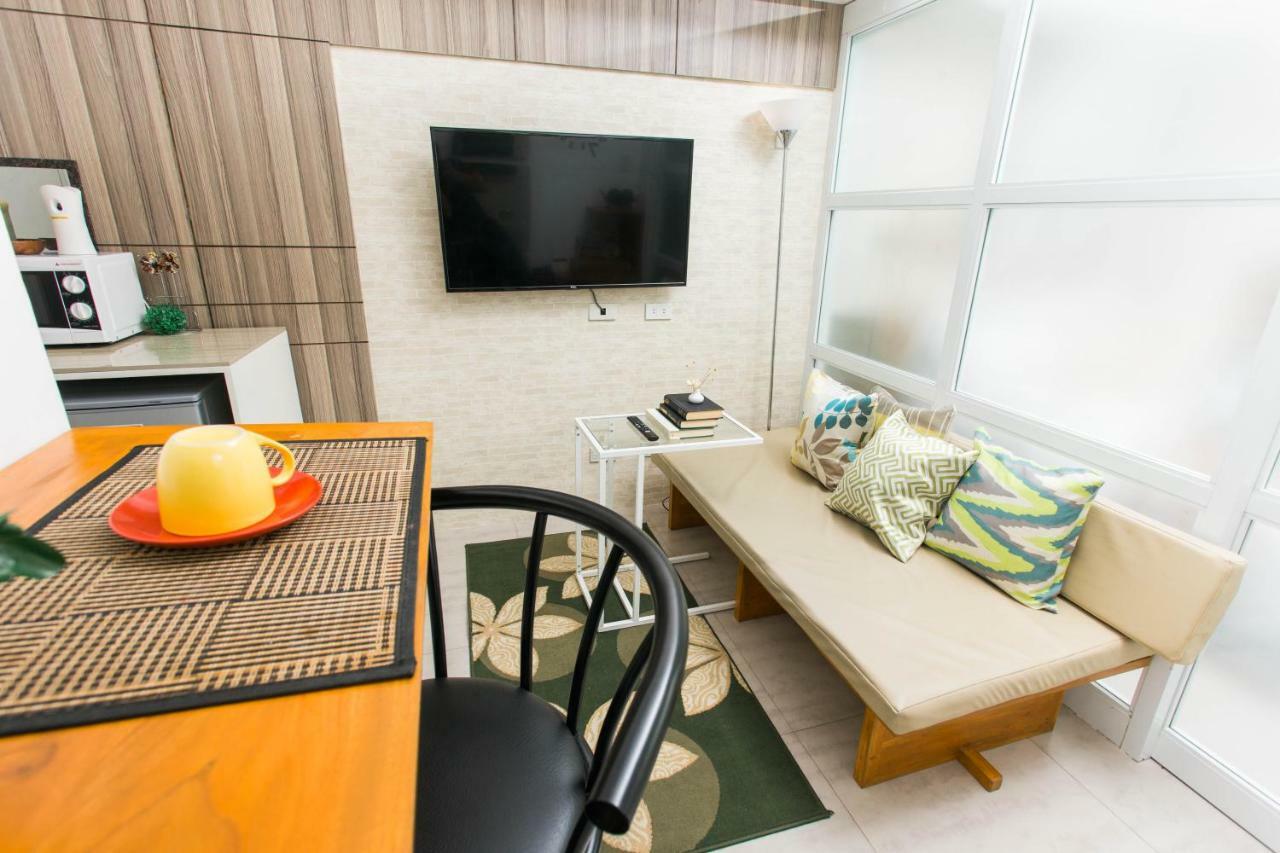 Cozy And Home Vacation Pad Tagaytay City Екстериор снимка